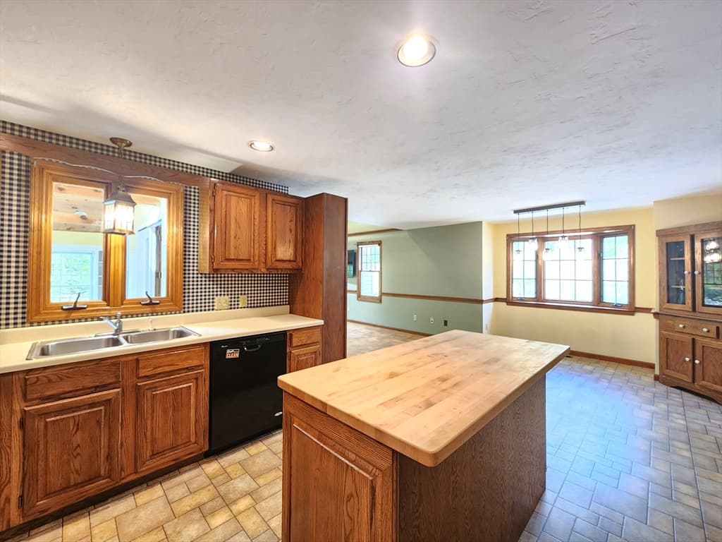 168 Sutton St photo 4