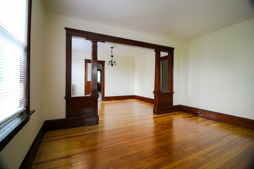 11 Oak Pl #B photo 2