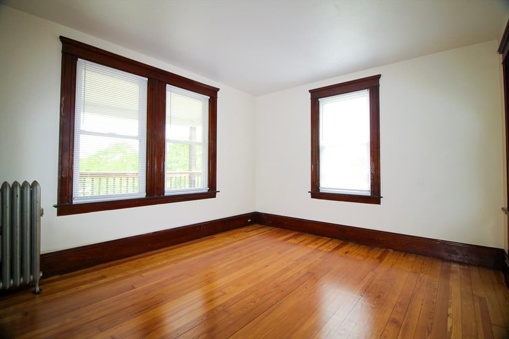 11 Oak Pl #B photo 3