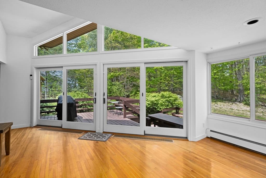 144 Brook Road photo 4