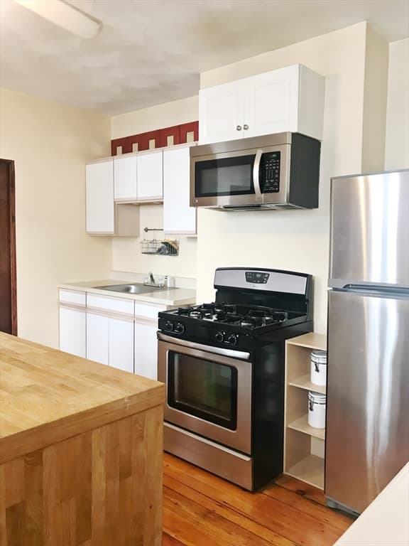 18 Cottage Street #2 photo 3