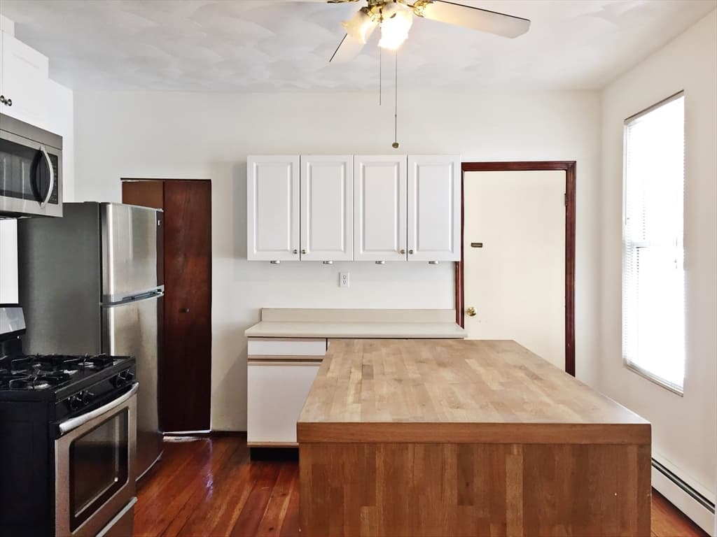 18 Cottage Street #2