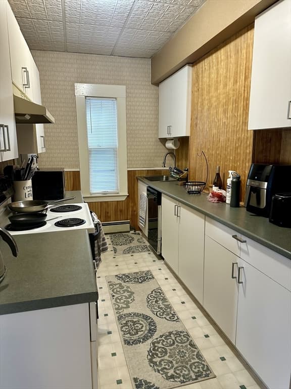 928 E 4th Street #1 photo 2