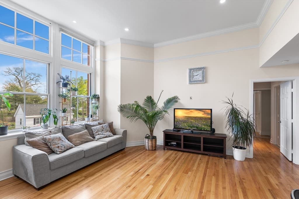 51 Pettee St #38 photo 3