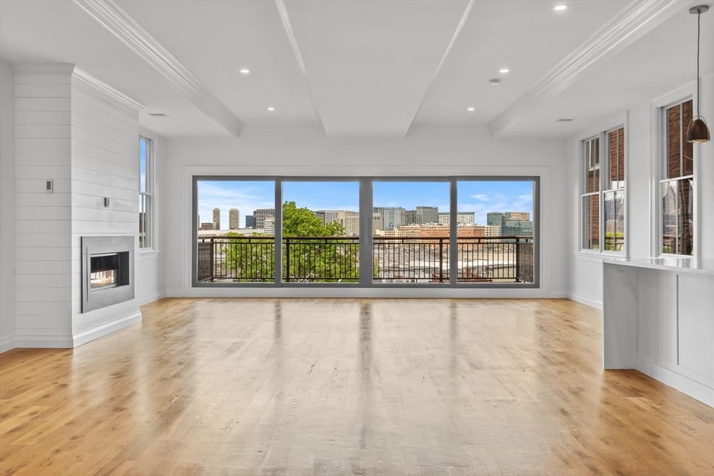 520 E Broadway #2 photo 5