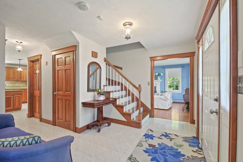 7 Clifford Road photo 3