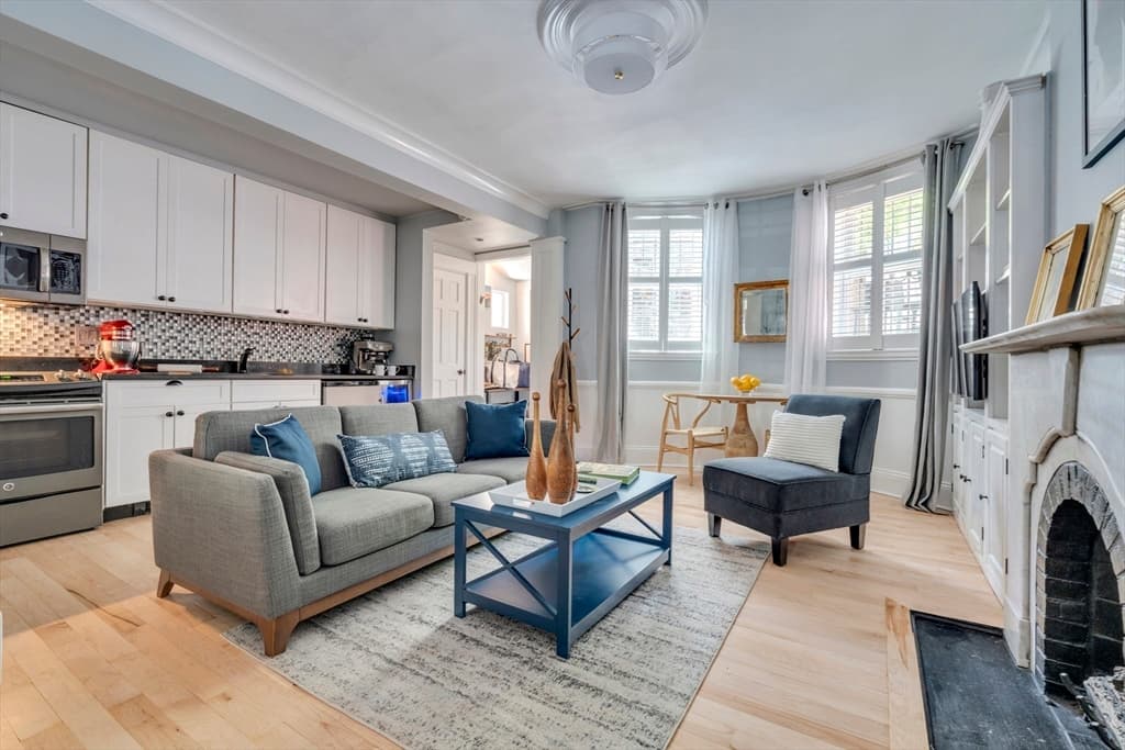 105 Pembroke Street #1 photo 5