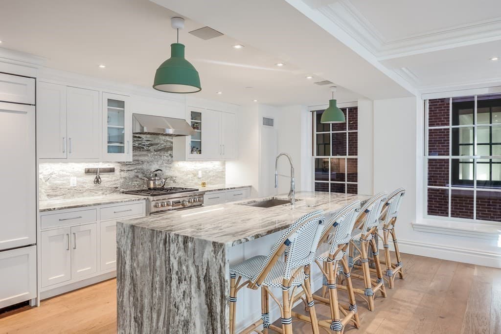 32 Derne St #2C photo 5