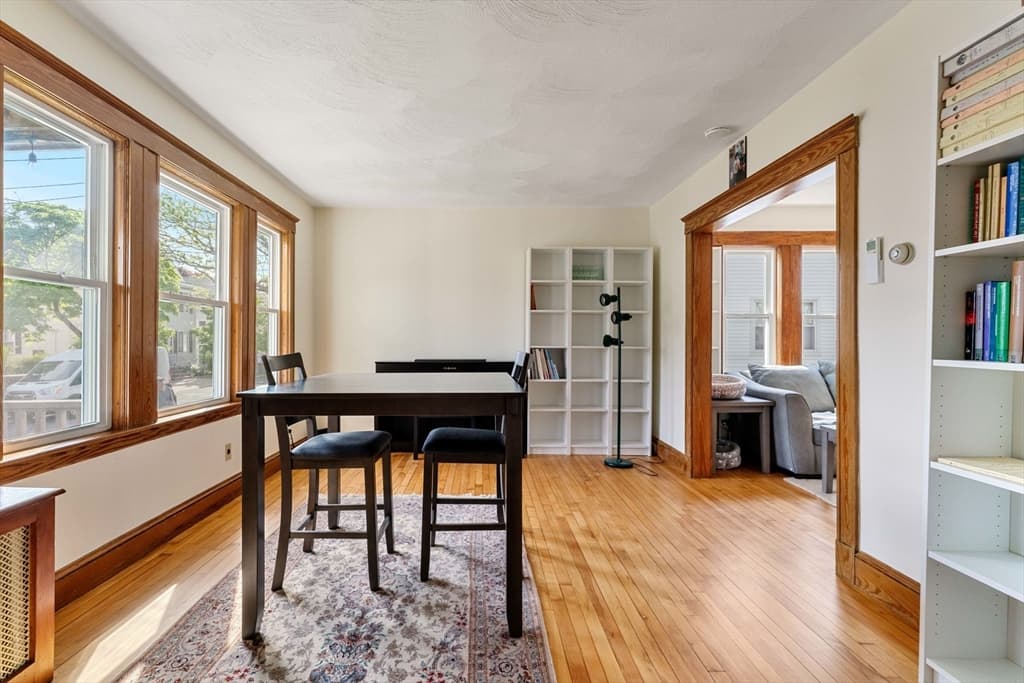 28 Exeter St #1 photo 4