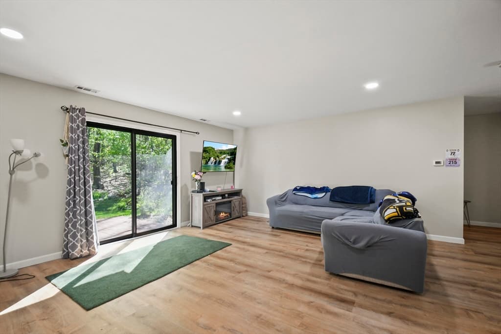 15 Thayer Pond Drive #4 photo 5