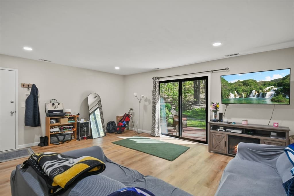 15 Thayer Pond Drive #4 photo 4