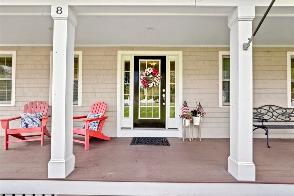 8 Wood Hollow Way photo 2