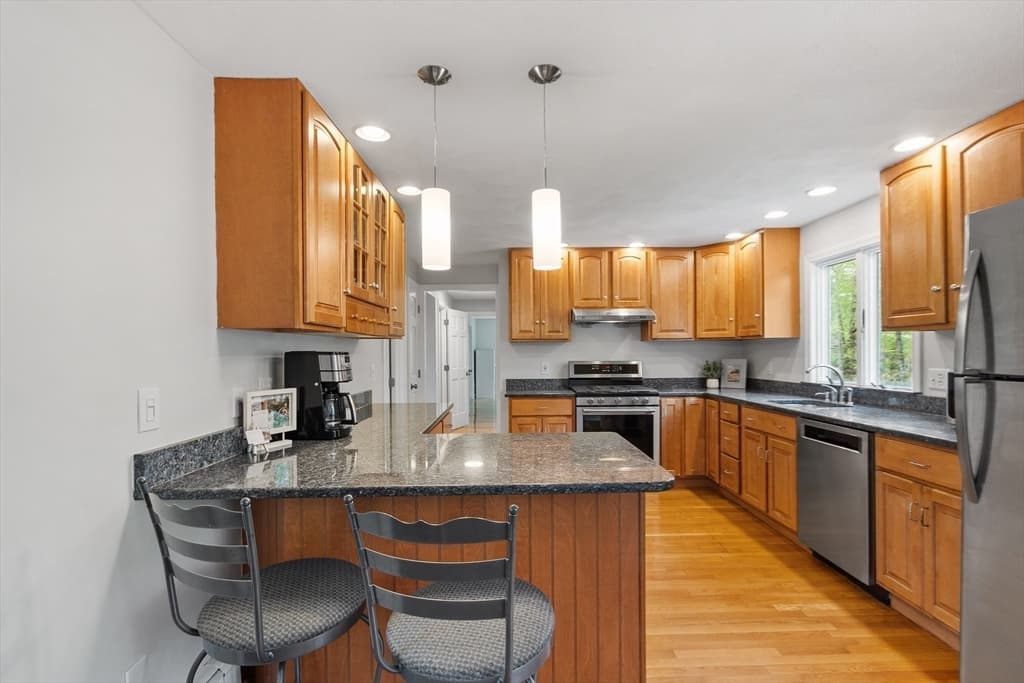 2 Samuel Parlin Dr photo 5