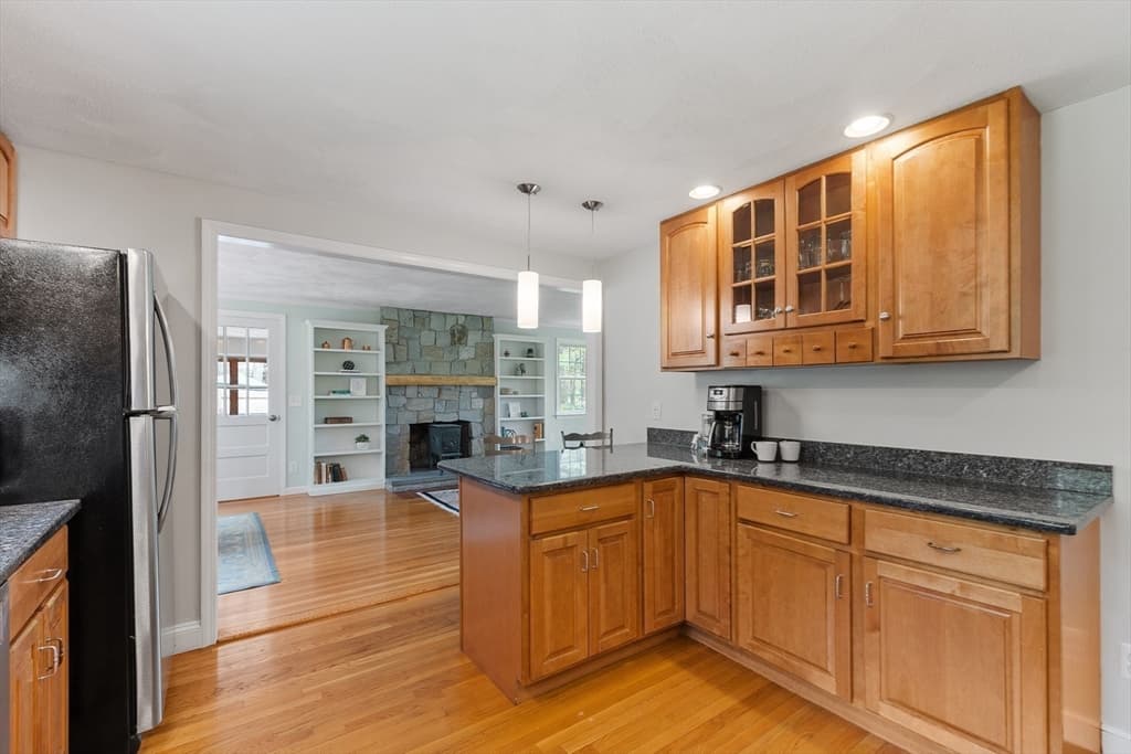 2 Samuel Parlin Dr photo 4
