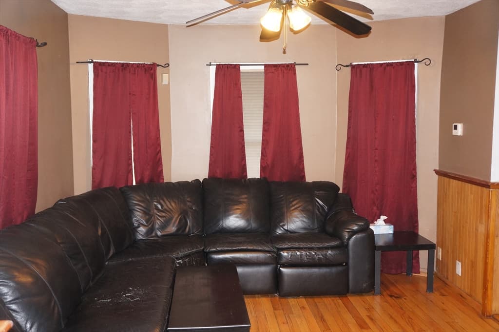 7 Grove St photo 4