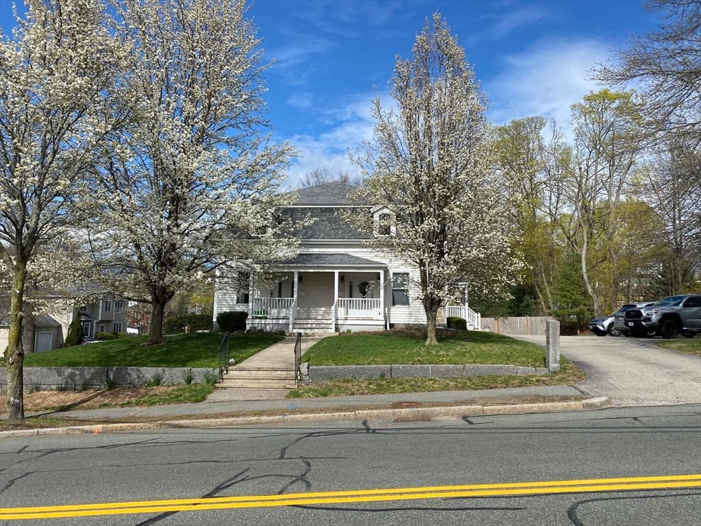 250 Franklin St #Left photo 2
