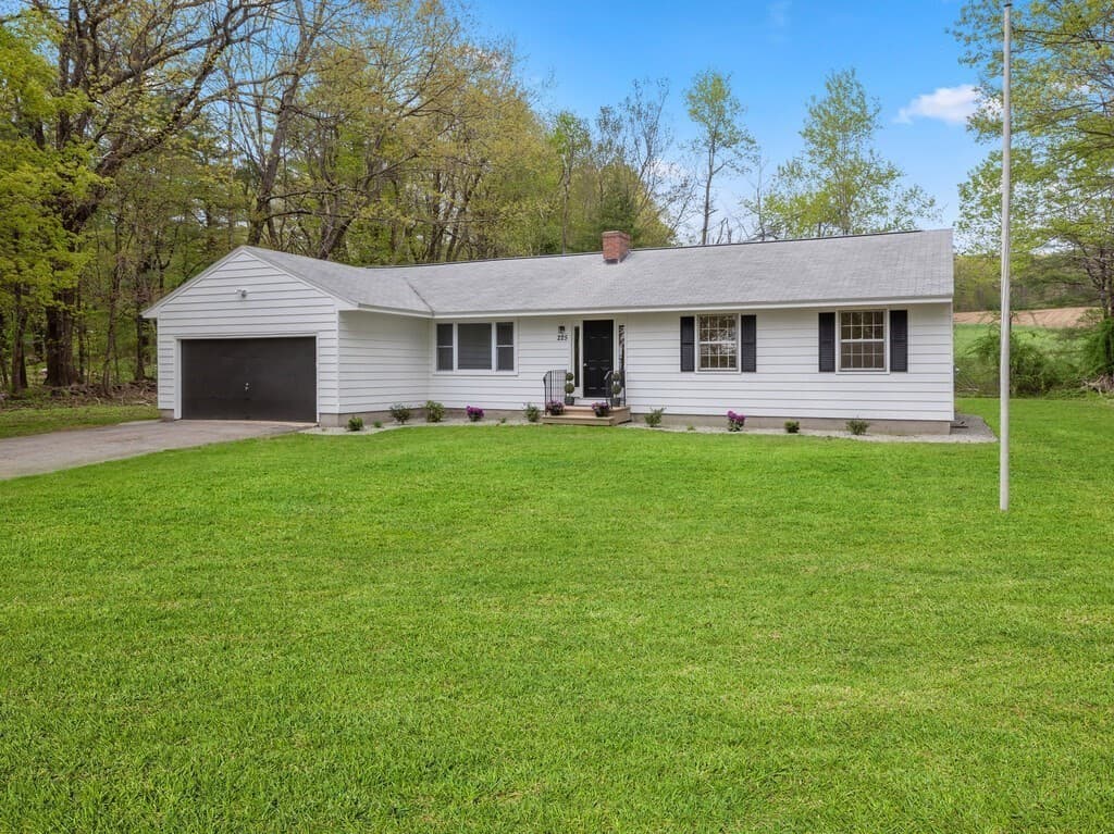 225 Hubbardston Rd