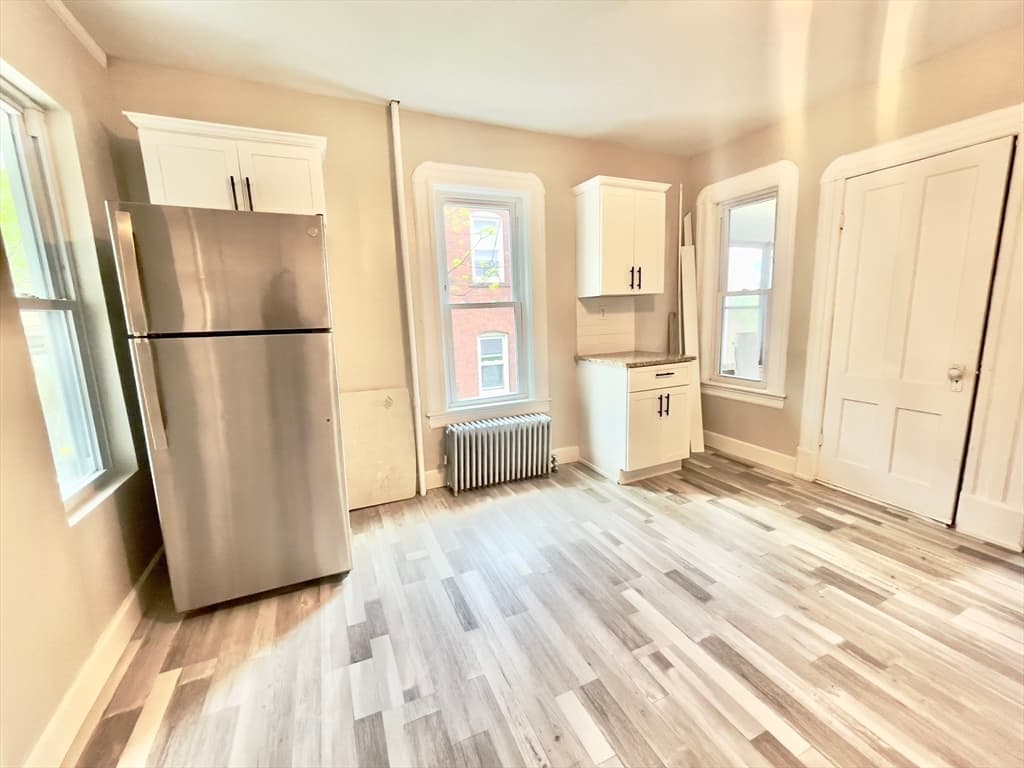 140 Grattan St photo 4