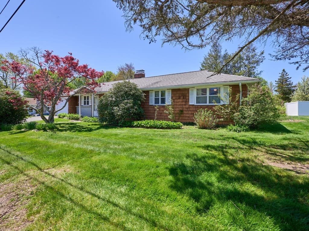 19 Tylee Ave photo 2