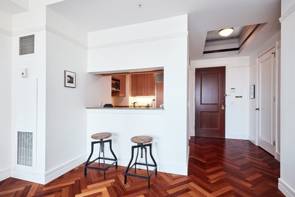 2 Avery Street #22A photo 5