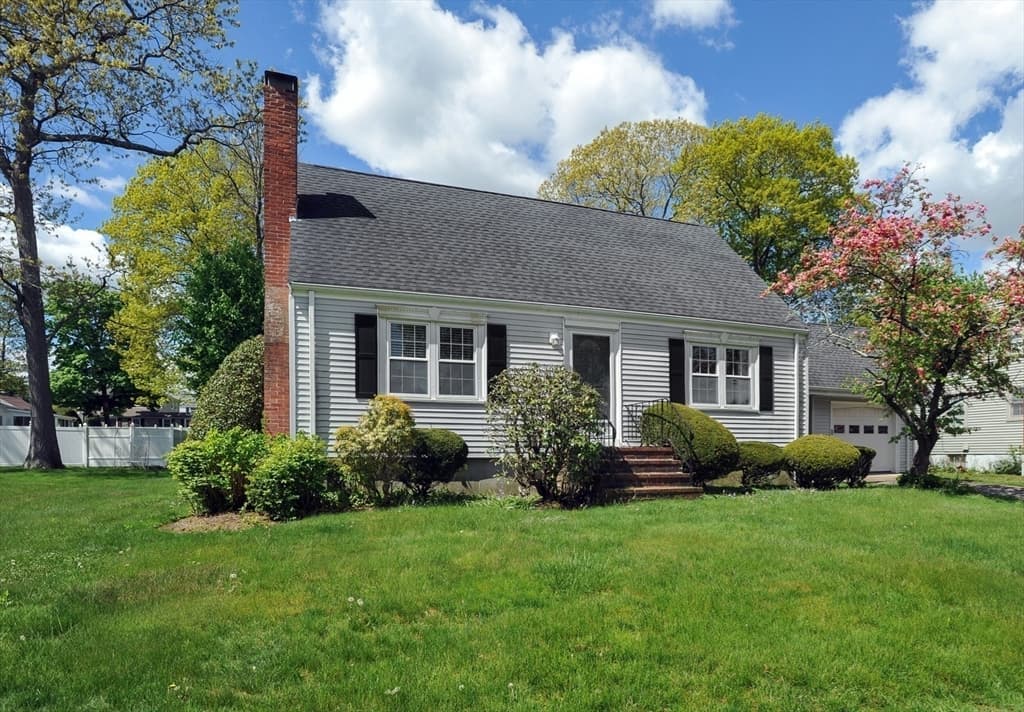 105 Winthrop Ave photo 3