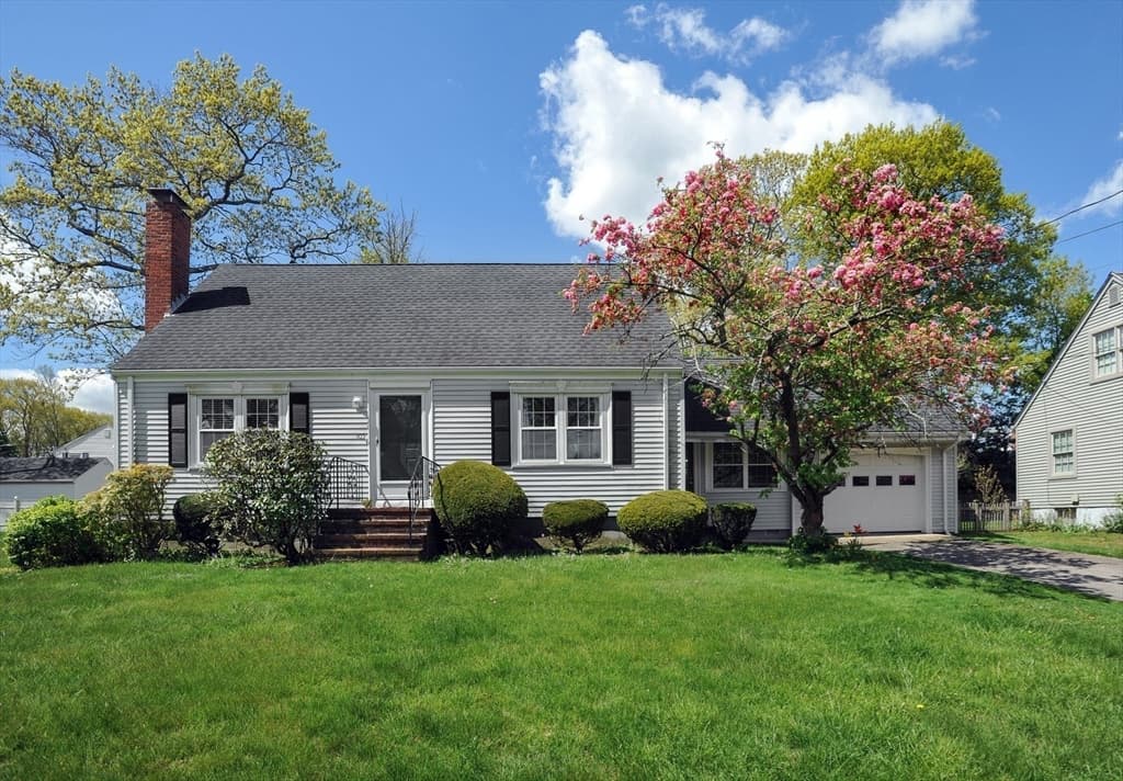 105 Winthrop Ave