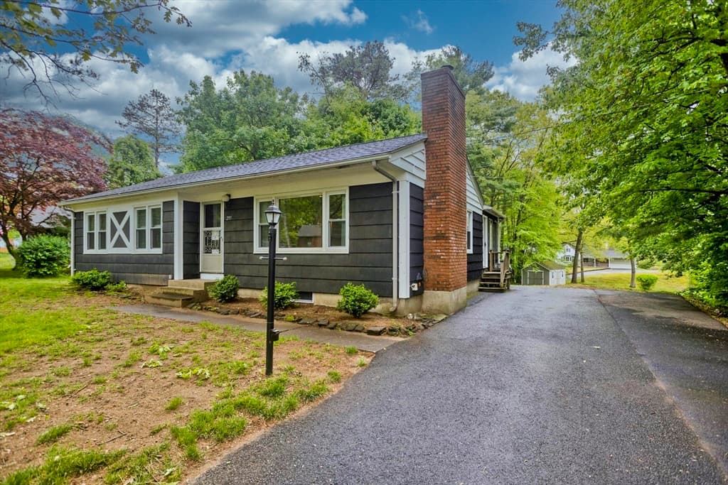 295 Valley View Dr photo 4