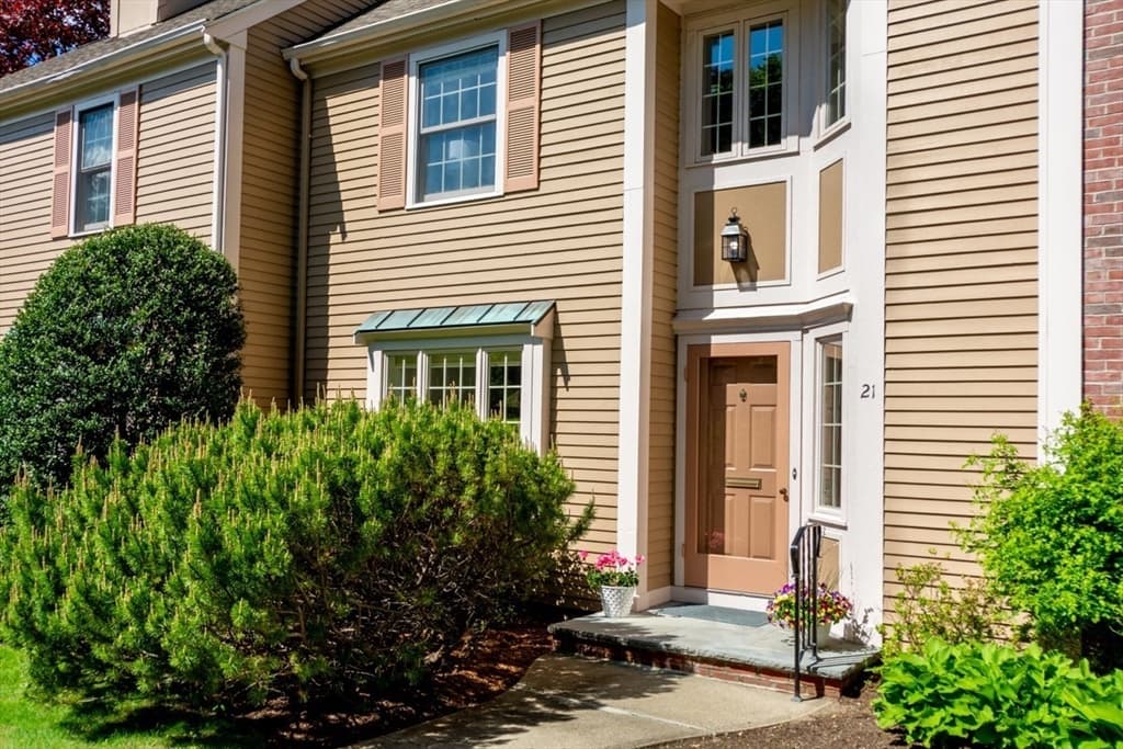 21 Oakland Ave #21