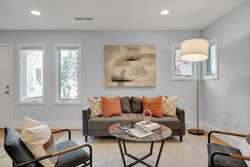 676 Huron Ave #48