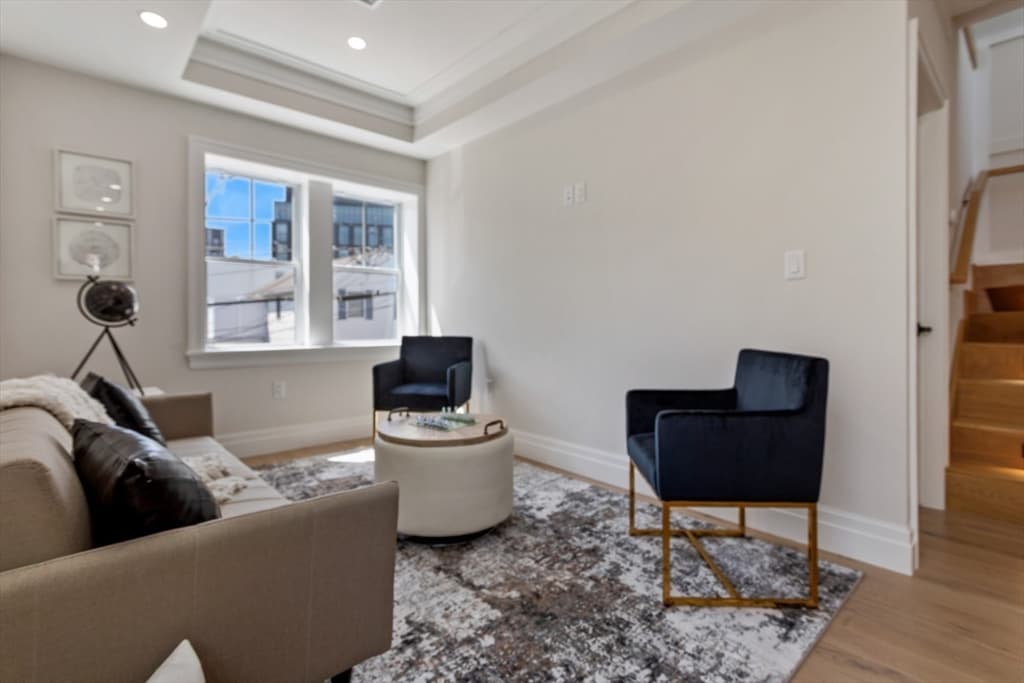 10 Linden St #10 photo 4