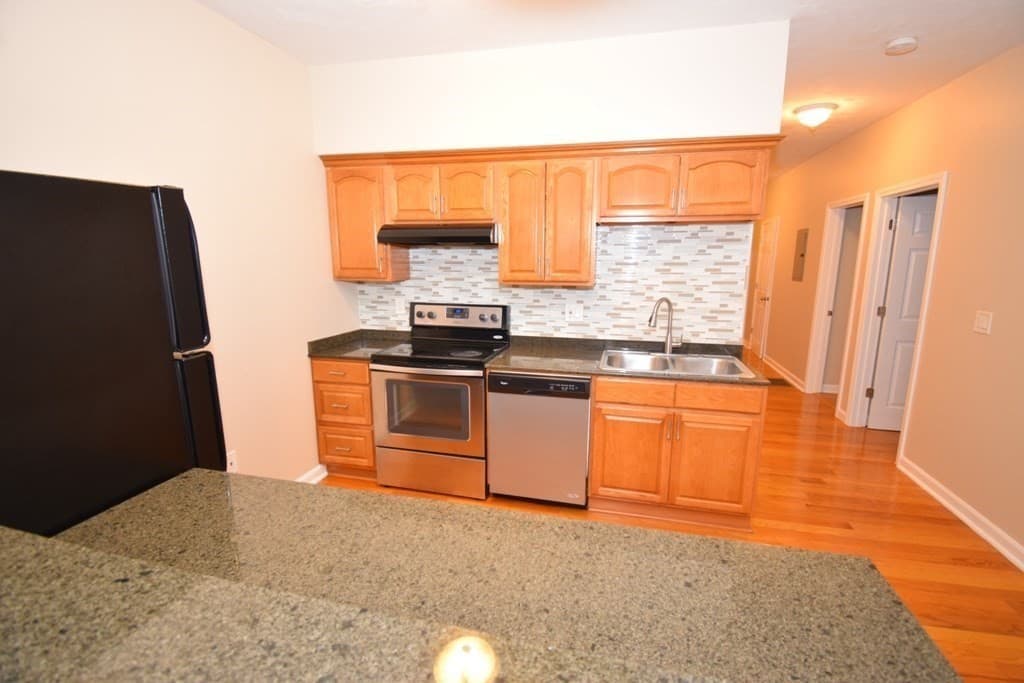 37 Sherburne Avenue #1 photo 3