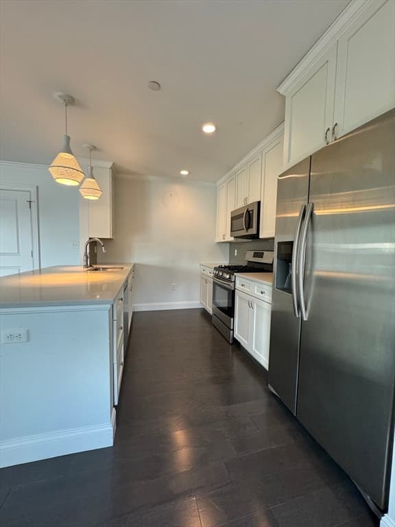 728 E Broadway #401 photo 2