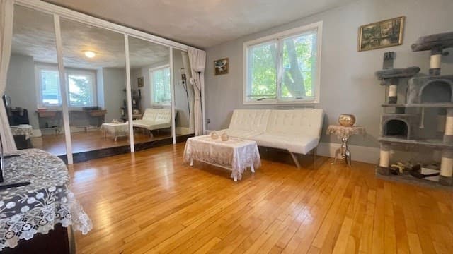 52 Barrett St photo 5
