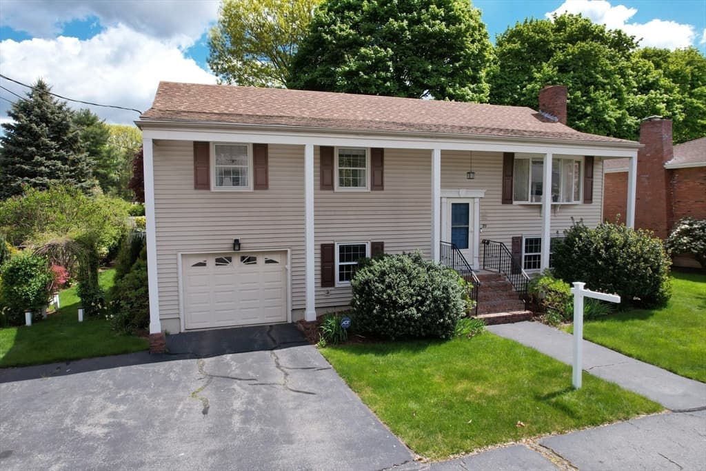 39 Riverside Drive