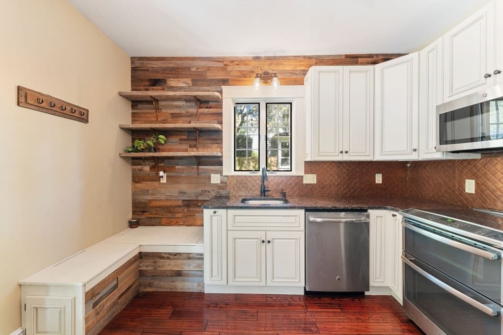 10 Hunting St