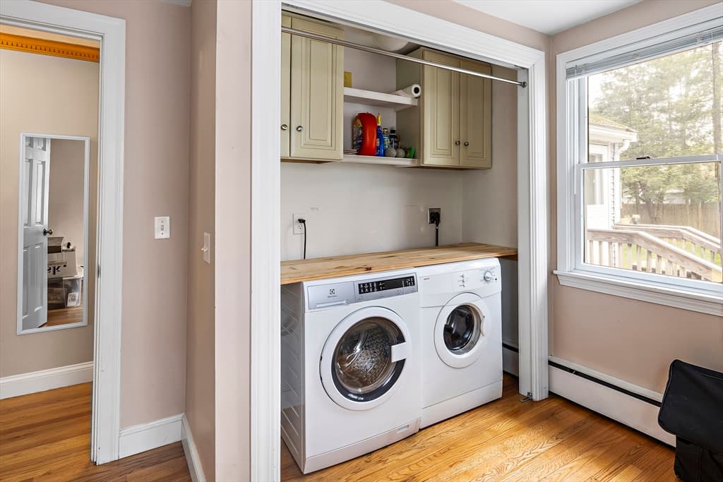 18 Lasalle Ave photo 5