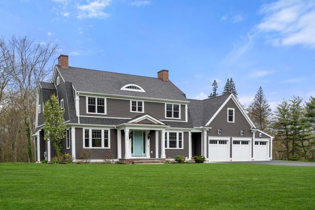 139 Deerfoot Rd
