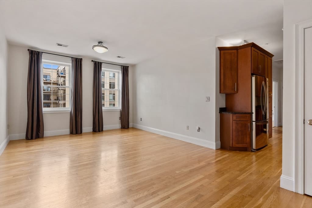 119 Dorchester #9 photo 4