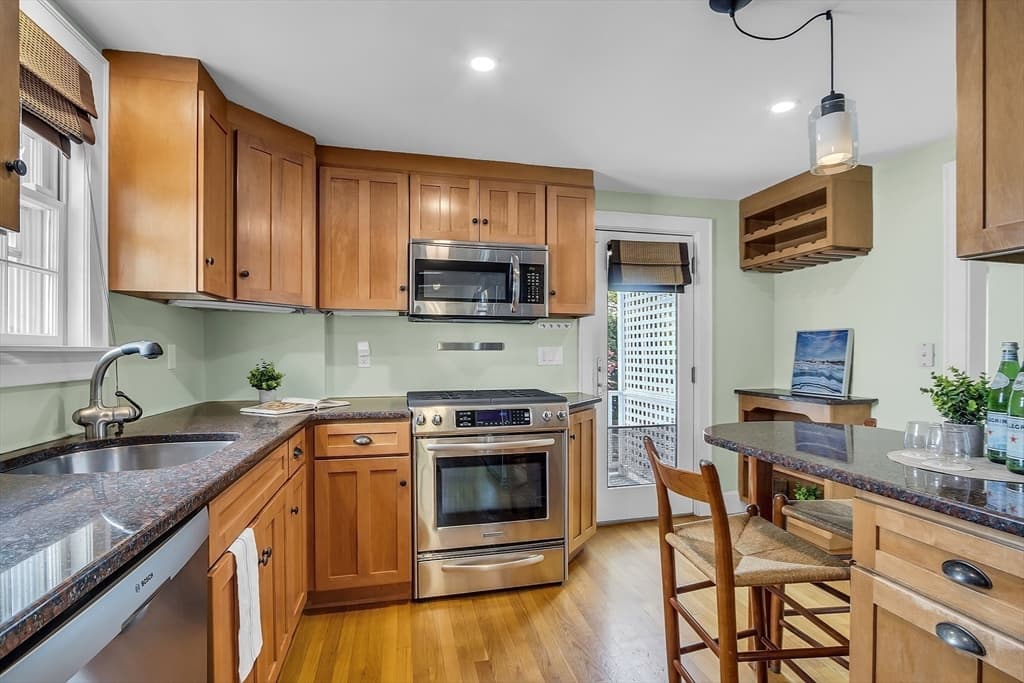 268 Highland Avenue photo 5