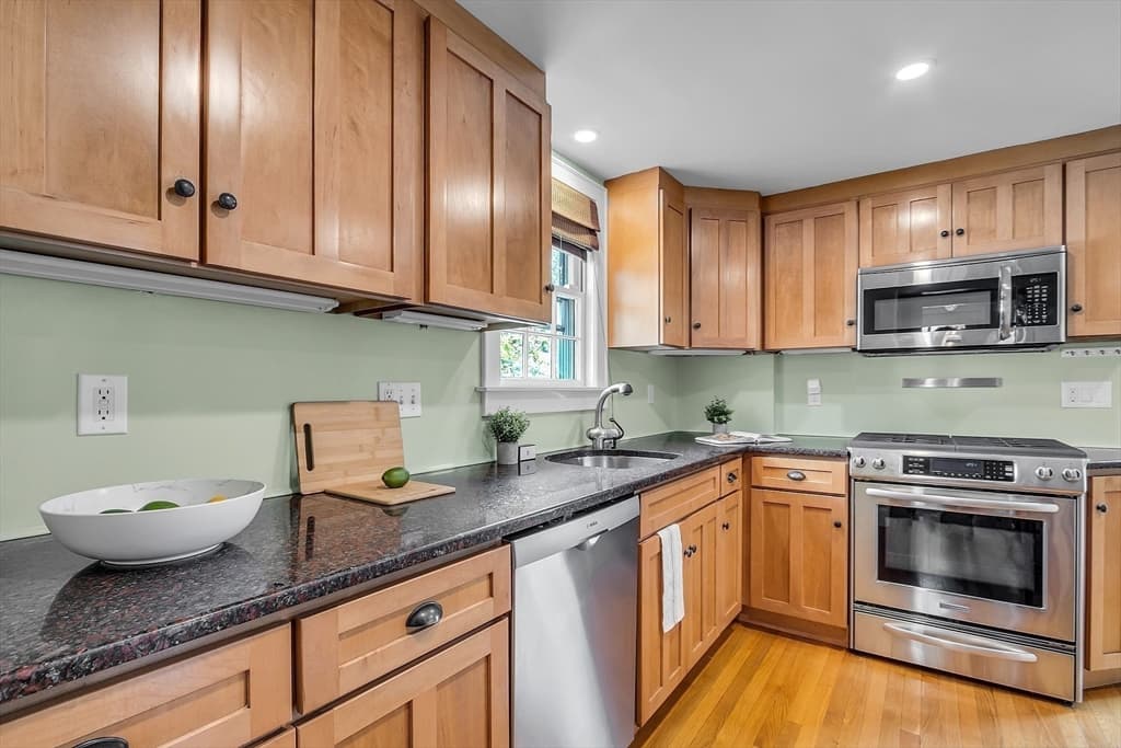 268 Highland Avenue photo 4