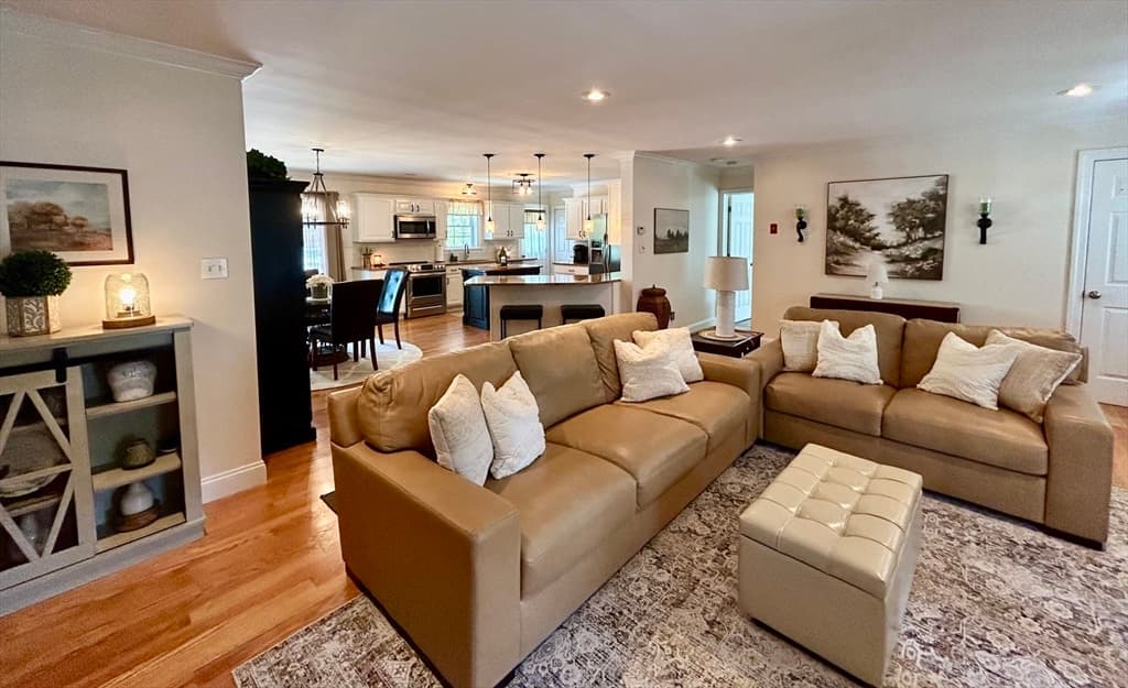 15 Rivard St photo 5