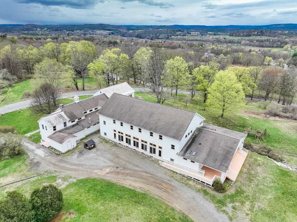 154 S Mountain Rd