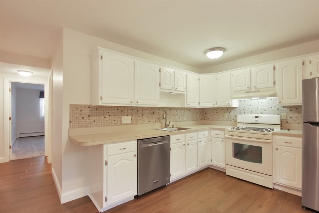 90 Farrwood Ave #1 photo 2