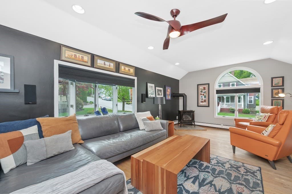 6 Highland Ave. photo 5