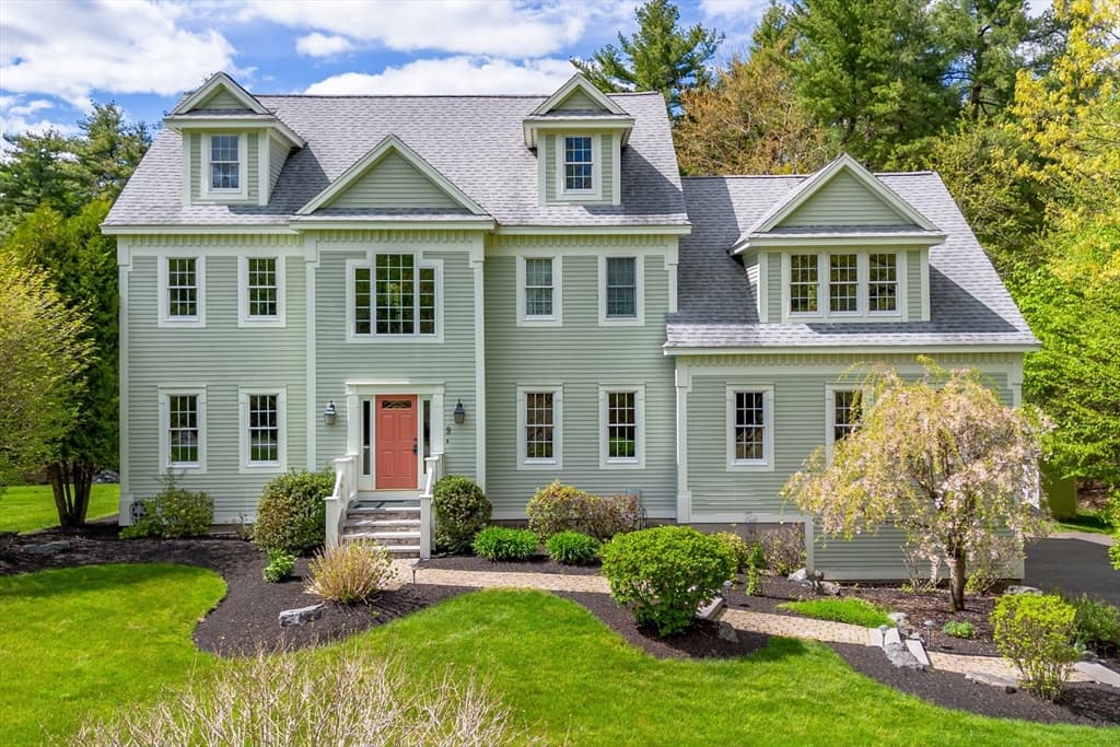 9 Mount Wachusett Ln