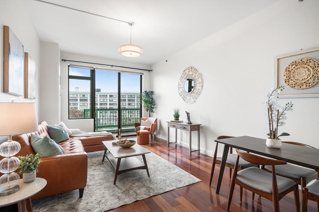 20 2nd St #623