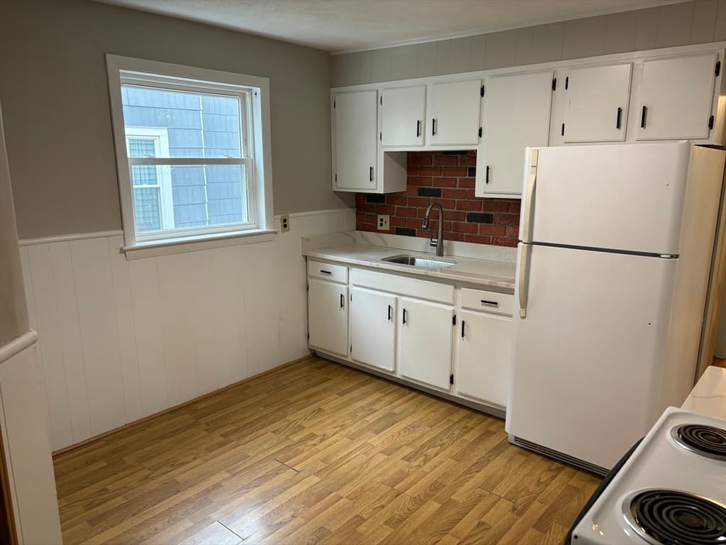26 Maple Ave #1 photo 2