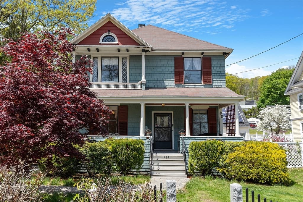414 Kenoza Avenue photo 4