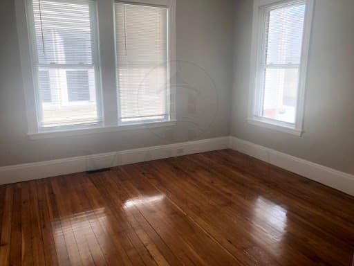 12 Lincoln Ave #1 photo 2