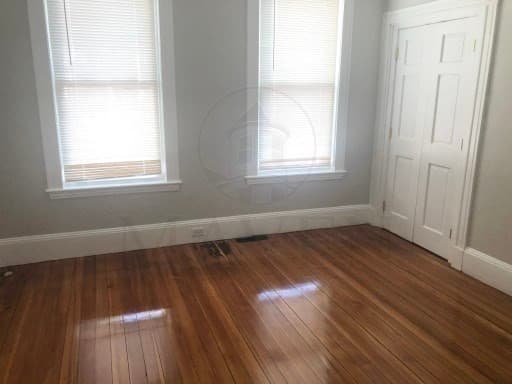 12 Lincoln Ave #1 photo 3
